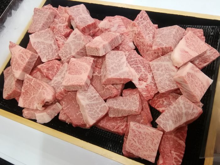 大人気のステーキ肉で暑気払い!